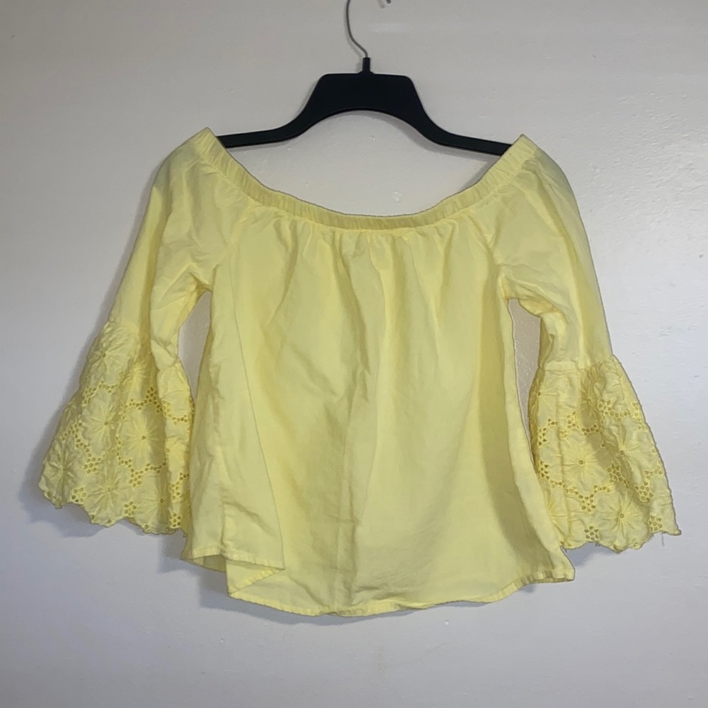 No comment yellow top size small